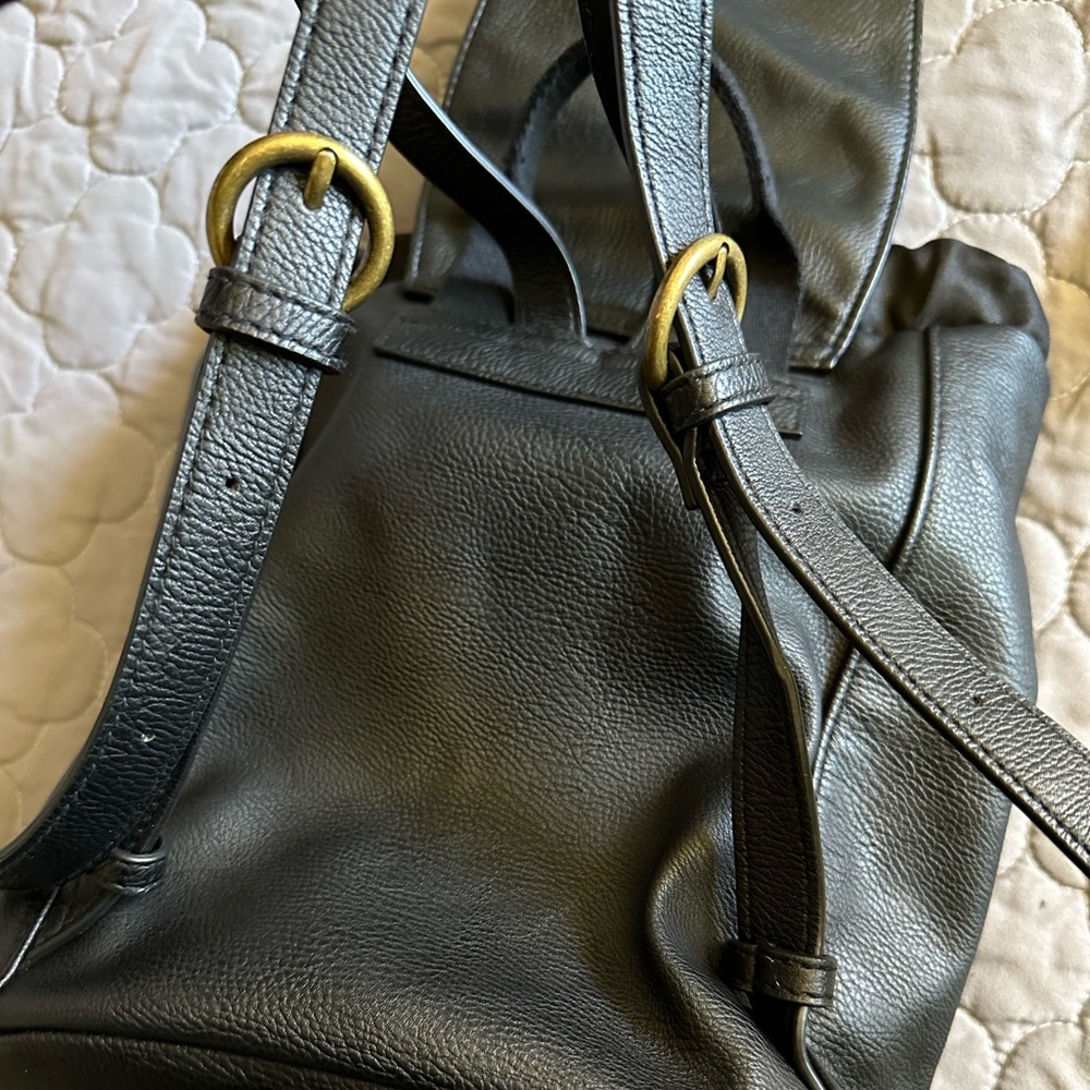 NWOT Universal Thread backpack purse - Picture 9 of 10
